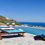 Kappas Agios Sostis (Mykonos)